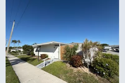 96 East Court, Royal Palm Beach, FL 33411 - Photo 1