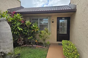 163 Lake Gloria Dr Dr, West Palm Beach, FL 33411 - Photo 1
