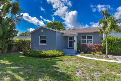 340 Russlyn Drive, West Palm Beach, FL 33405 - Photo 1