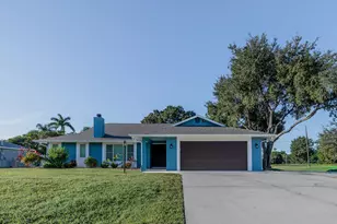 842 SE Streamlet Ave, Port Saint Lucie, FL 34983 - Photo 1