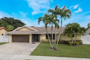19508 Hampton Dr, Boca Raton, FL 33434 - Photo 1