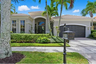 352 Vizcaya Drive, Palm Beach Gardens, FL 33418 - Photo 1