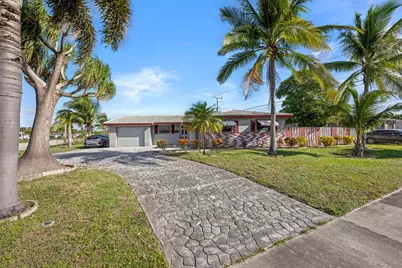 490 W 31st Street, Riviera Beach, FL 33404 - Photo 1