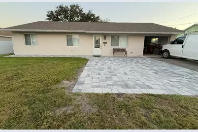 1082 SW Bellevue Avenue, Port Saint Lucie, FL 34953 - Photo 1