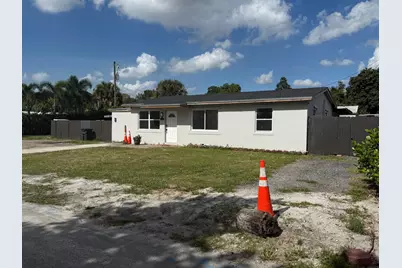 4375 Brentwood Court, West Palm Beach, FL 33406 - Photo 1