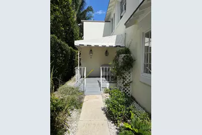 301 Chilean Avenue, Unit #8, Palm Beach, FL 33480 - Photo 1
