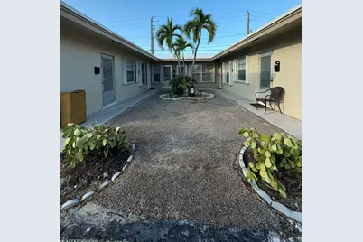 1017 SE 3rd Street #1, Deerfield Beach, FL 33441 - Photo 1