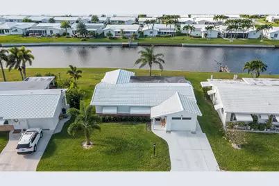 1008 SW 7th Avenue, Boynton Beach, FL 33426 - Photo 1