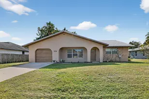 956 SE Brookedge Ave, Port Saint Lucie, FL 34983 - Photo 1