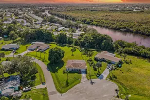 201 SE Camino Ct, Port Saint Lucie, FL 34952 - Photo 1