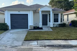 412 Circle Dr S, Boynton Beach, FL 33435 - Photo 1