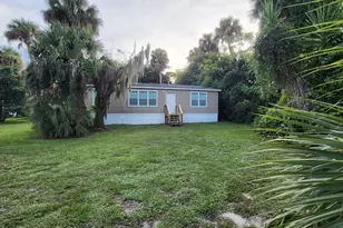 1084 Arvin Ln, Moore Haven, FL 33471 - Photo 1