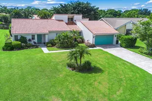 2385 SW Creekside Dr, Palm City, FL 34990 - Photo 1