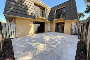 810 8th Way, West Palm Beach, FL 33407 - Photo 1