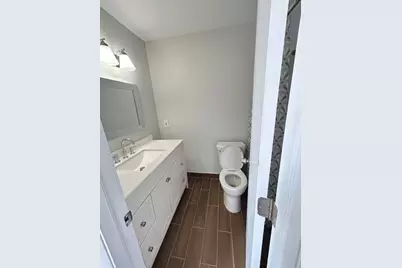 912 Sandtree Drive W #912, Palm Beach Gardens, FL 33403 - Photo 9