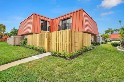 3313 Meridian Way N #C, Palm Beach Gardens, FL 33410 - Photo 1