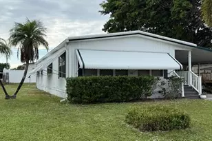 7560 SE Eagle Ave, Hobe Sound, FL 33455 - Photo 1