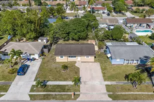 5613 S 36th St, Greenacres, FL 33463 - Photo 1