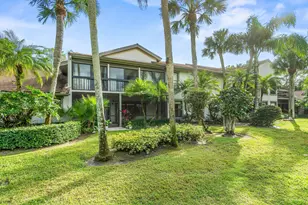 11223 Pond View Dr, Wellington, FL 33414 - Photo 1