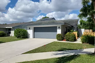 47 Baytree Cir, Boynton Beach, FL 33436 - Photo 1