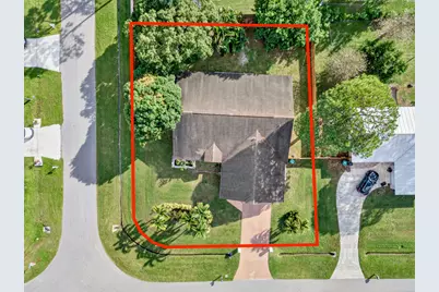 566 SE Damask Avenue, Port Saint Lucie, FL 34983 - Photo 1