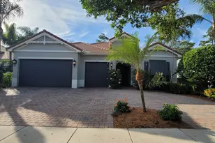 9335 Plantation Estates Dr, West Palm Beach, FL 33411 - Photo 1