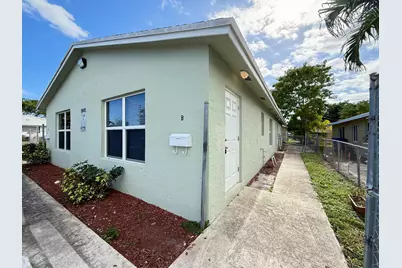 1001 W 9th Street #B, Riviera Beach, FL 33404 - Photo 1