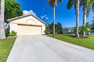 967 SE Browning Ave, Port Saint Lucie, FL 34983 - Photo 1
