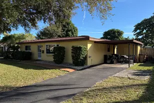 812 SE 13th Ct, Deerfield Beach, FL 33441 - Photo 1