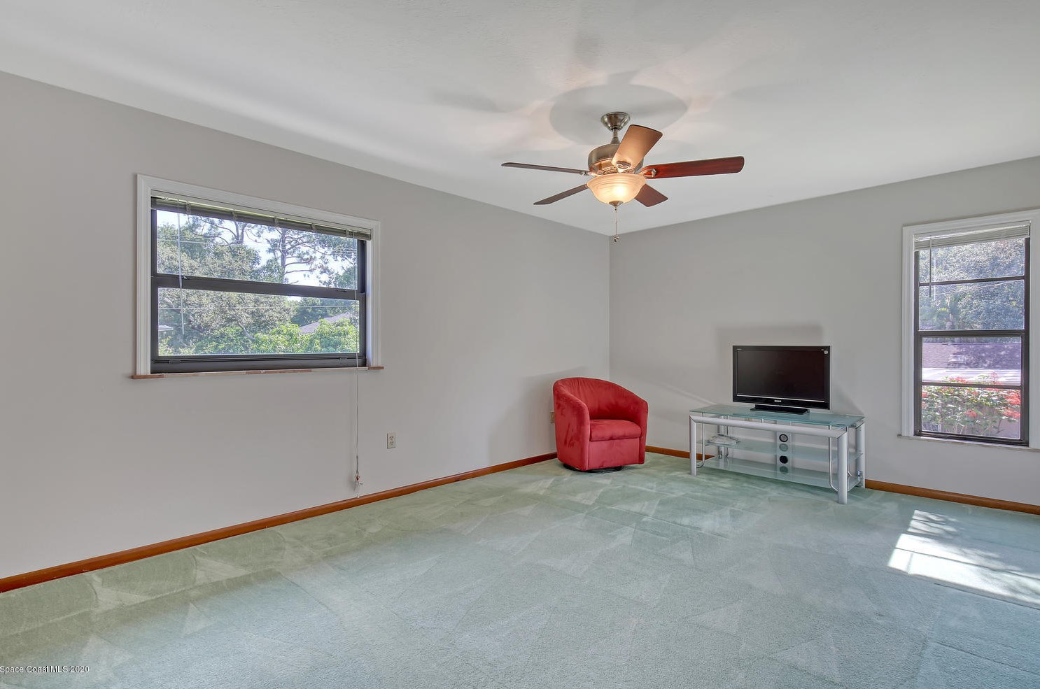 1490 Oaks Dr, Merritt Island FL exterior