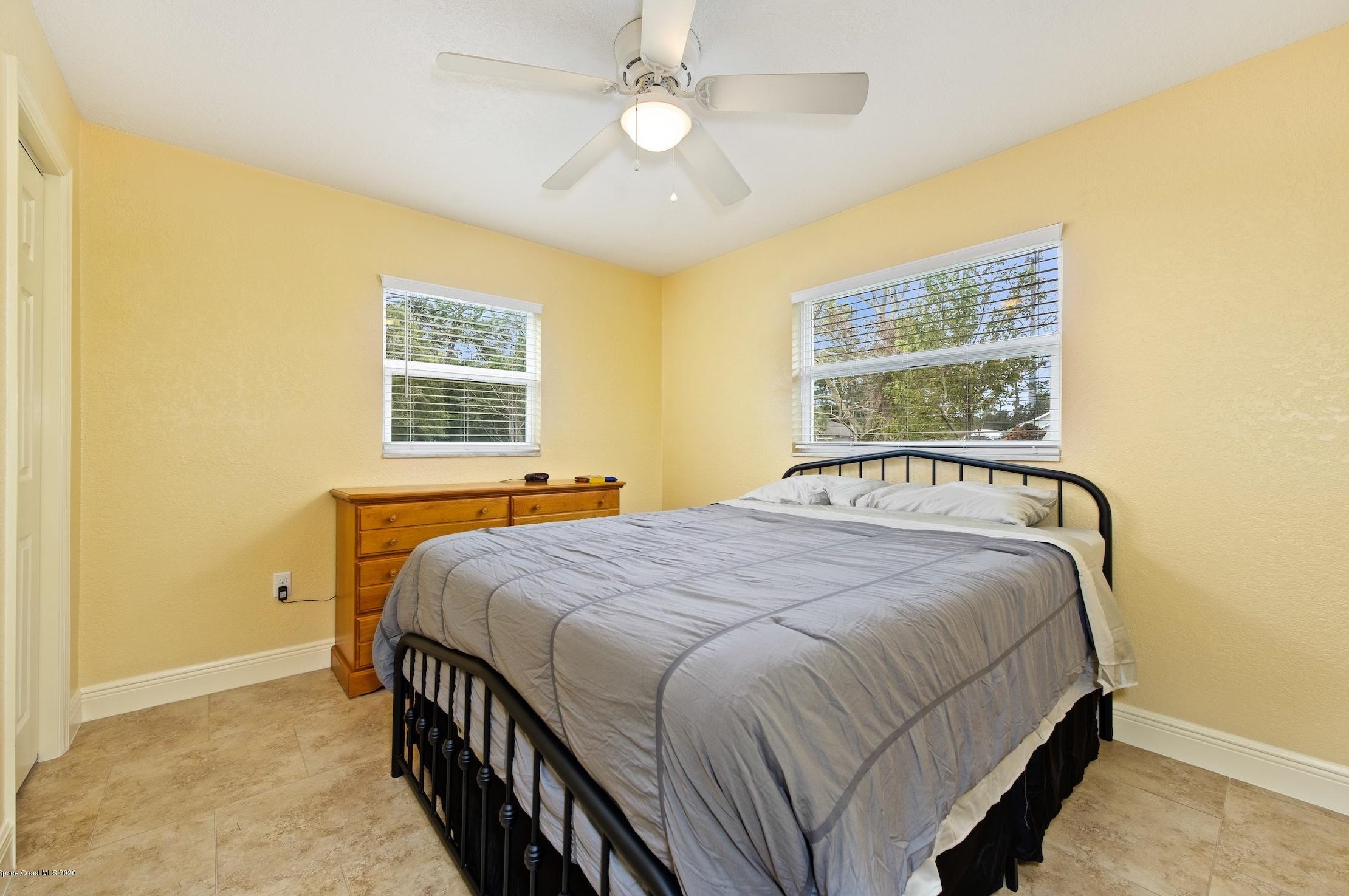 324 Valencia Rd, Melbourne FL 32904-3327 exterior