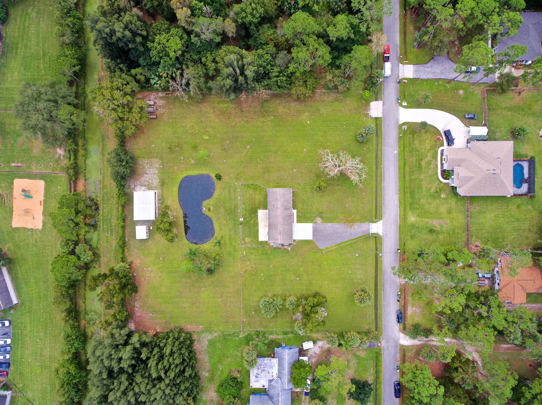 324 Valencia Rd, Melbourne FL 32904-3327 exterior