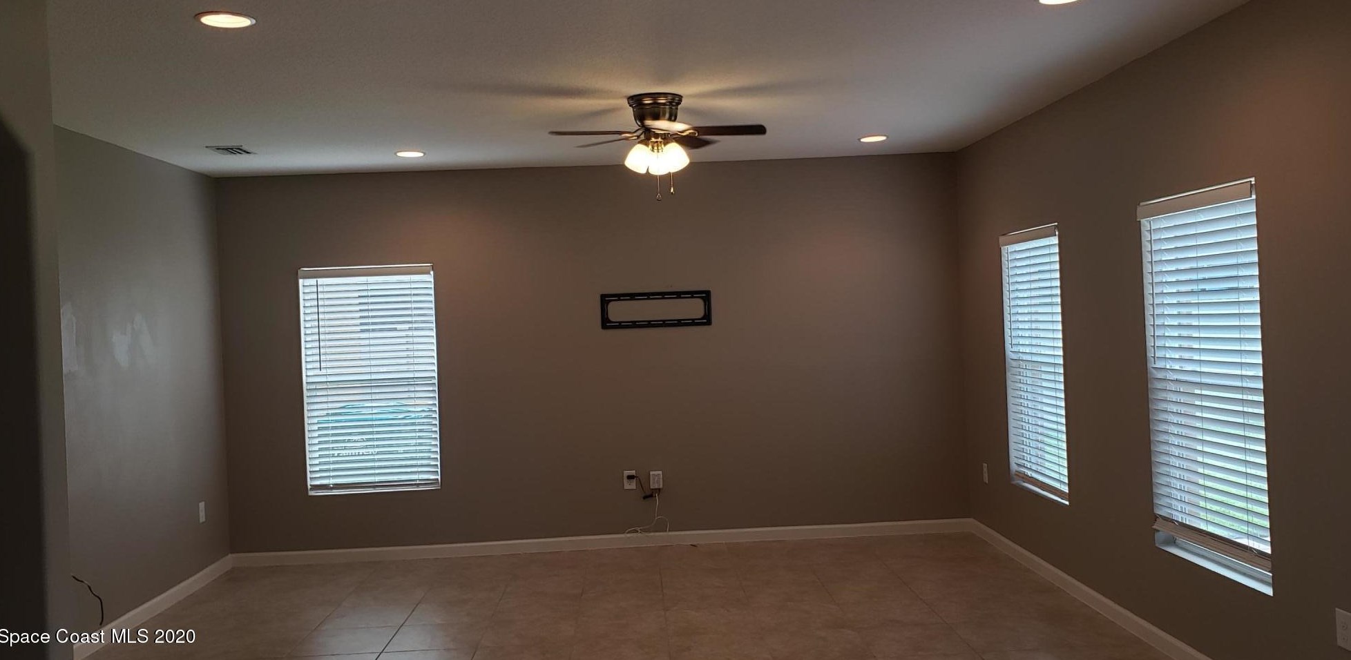 674 Easton Frst Cir, Melbourne FL 32909-6847 exterior