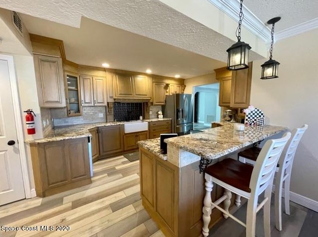 585 Paula Ave, Merritt Island FL 32953-6118 exterior