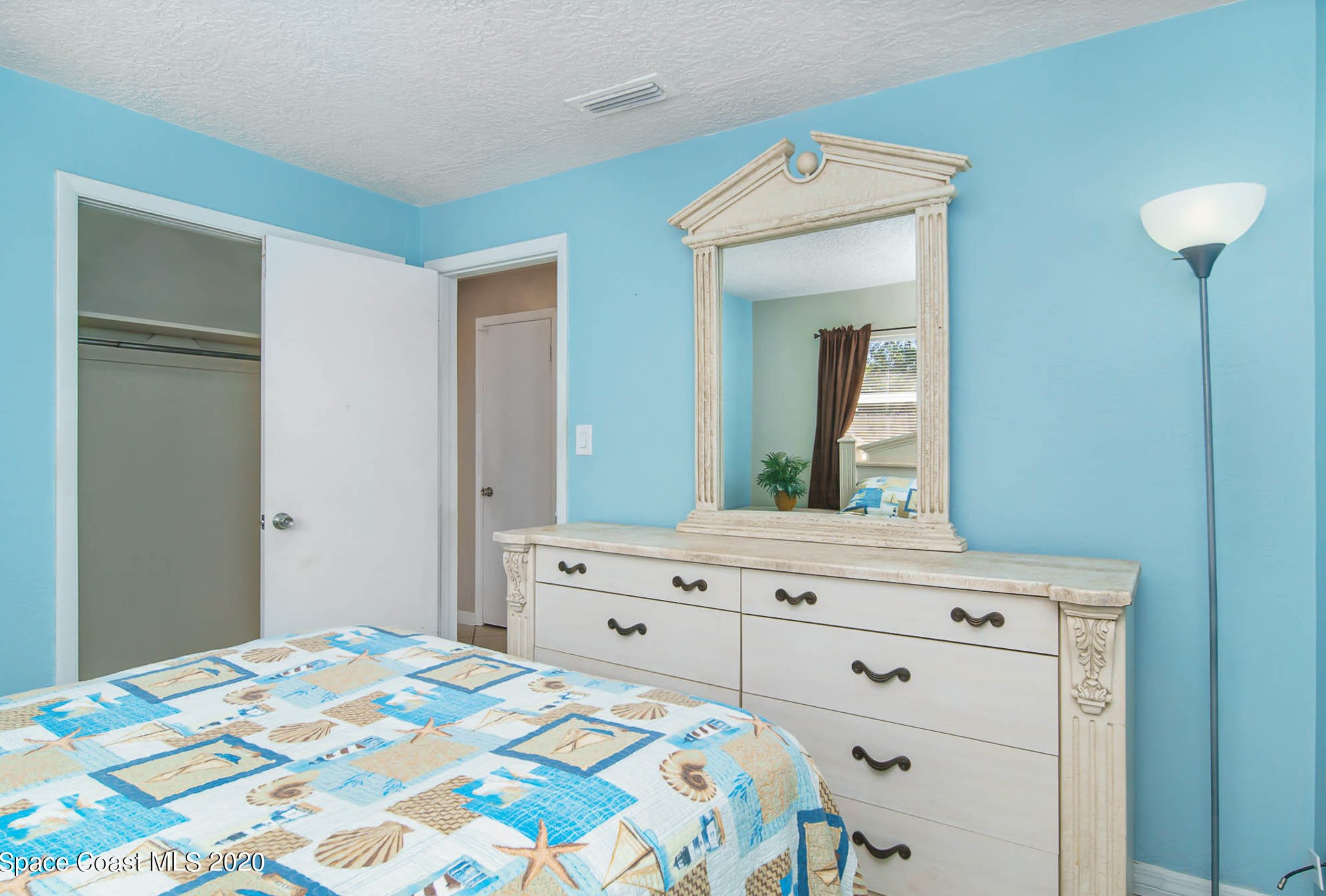 570 Needle Blvd, Merritt Island FL 32953-3316 exterior