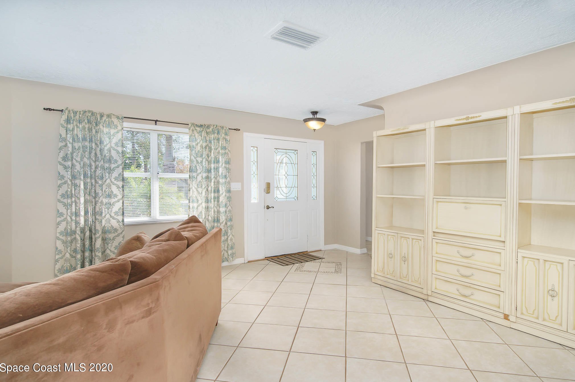 570 Needle Blvd, Merritt Island FL 32953-3316 exterior