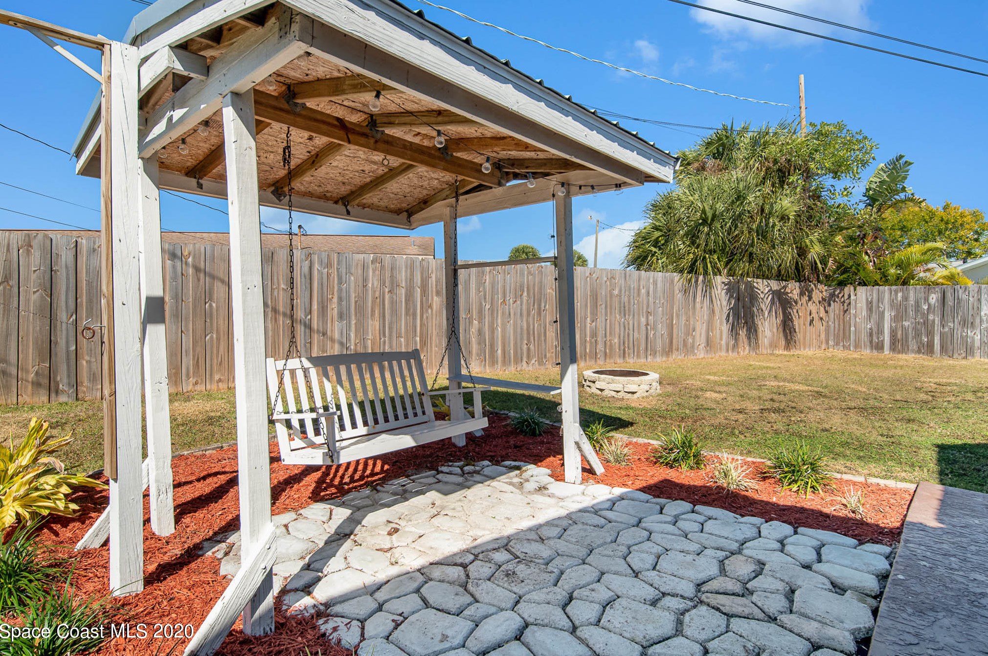 570 Needle Blvd, Merritt Island FL 32953-3316 exterior