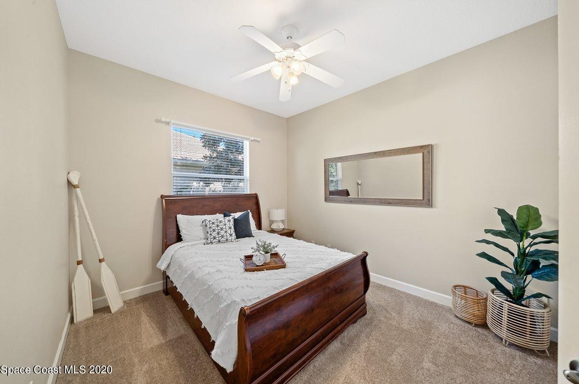 925 Chatsworth Dr, Melbourne FL  32940-2175 exterior