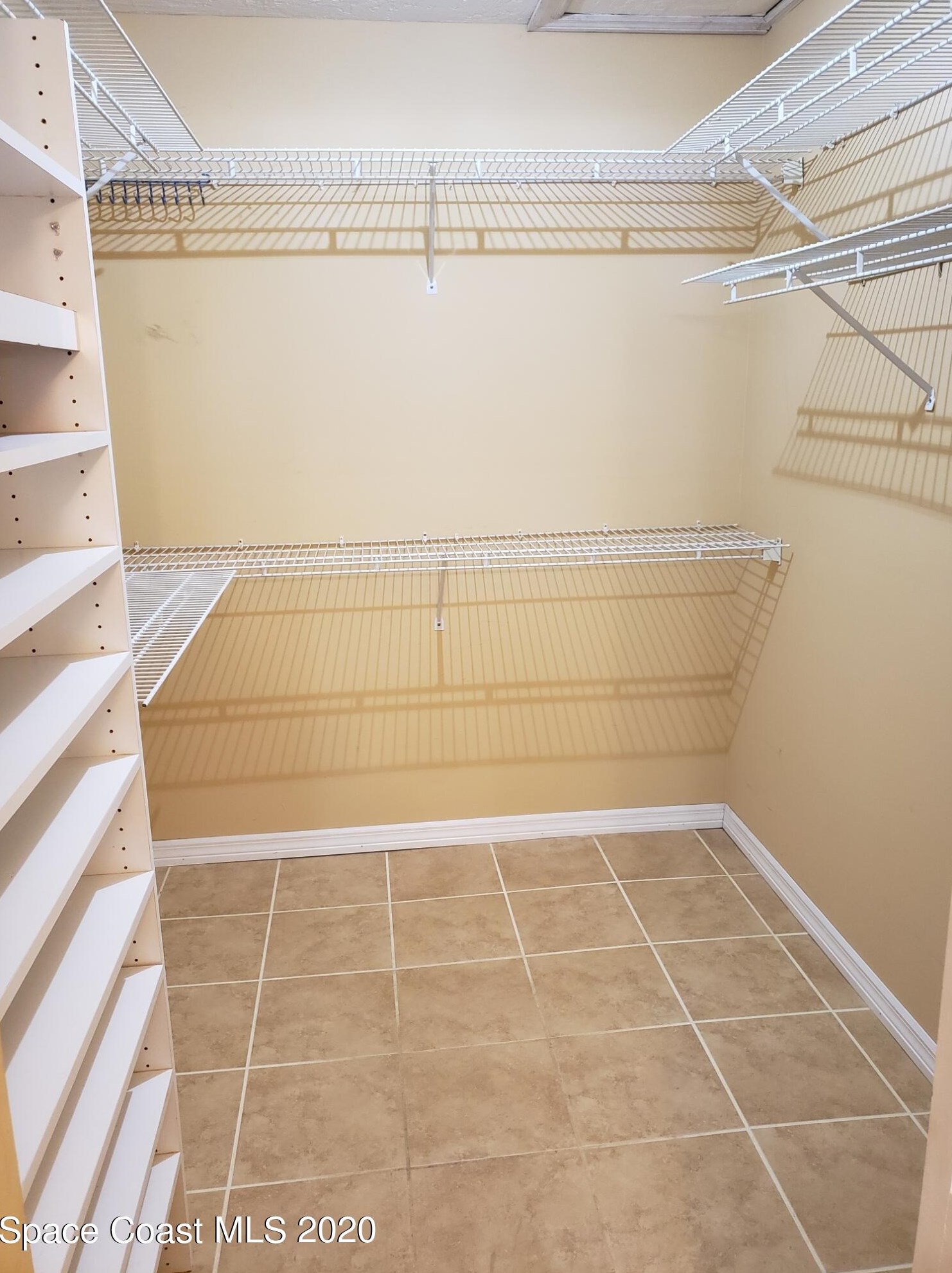 650 Jillotus St, Merritt Island FL 32952-5234 exterior