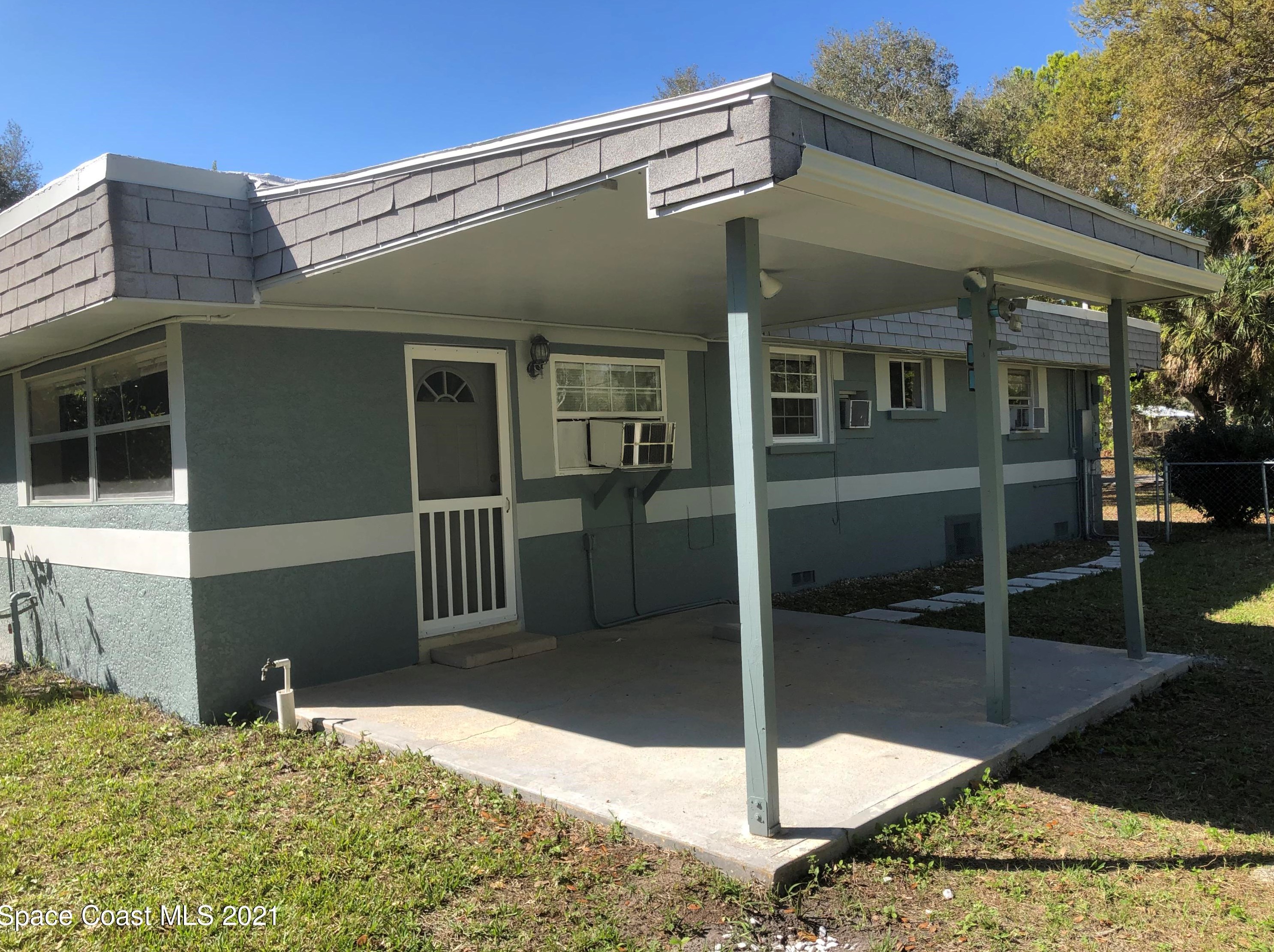 338 Elm St, Melbourne FL  32904-4829 exterior