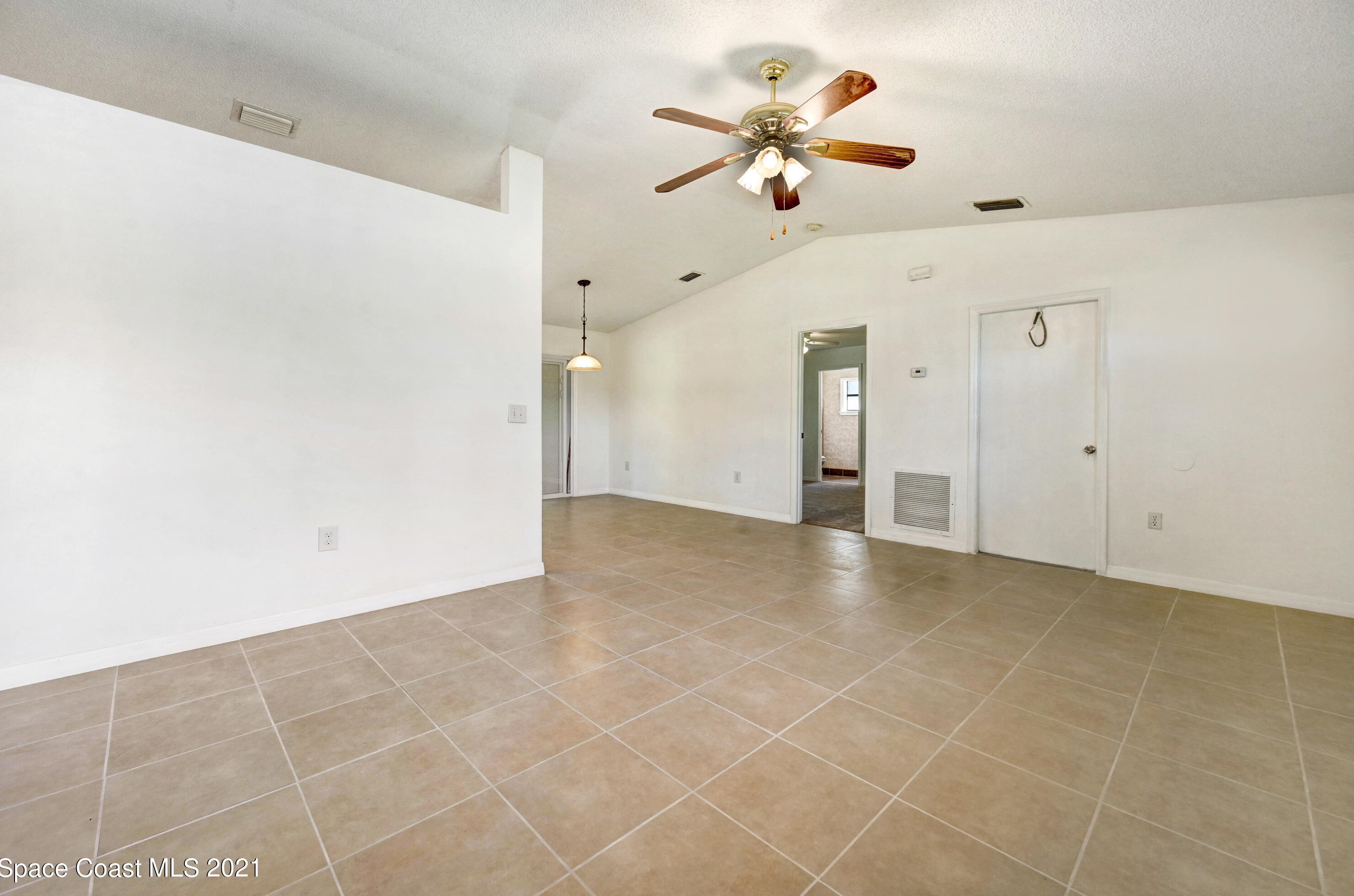 705 Altona St, Melbourne FL 32907-8240 exterior