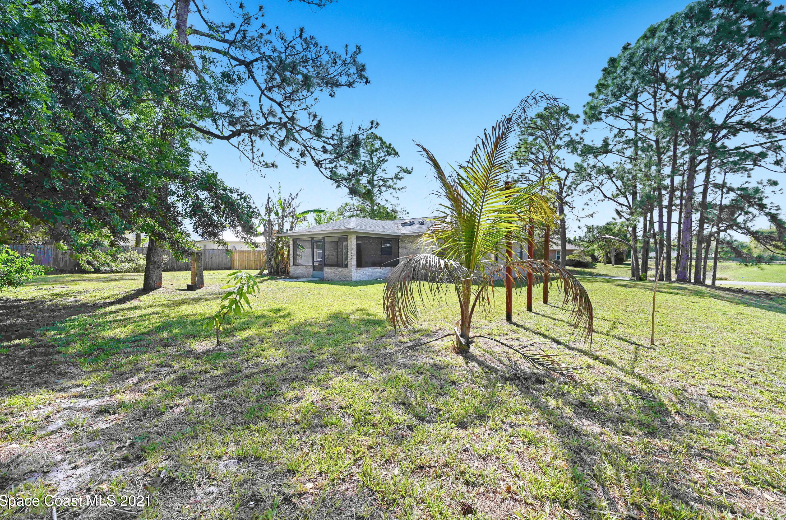 705 Altona St, Melbourne FL 32907-8240 exterior