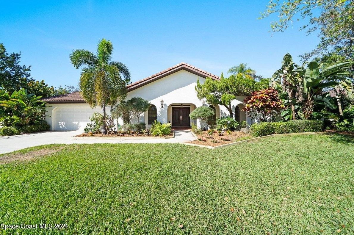 458 Rio Casa Dr, Melbourne FL 32903-3704 exterior