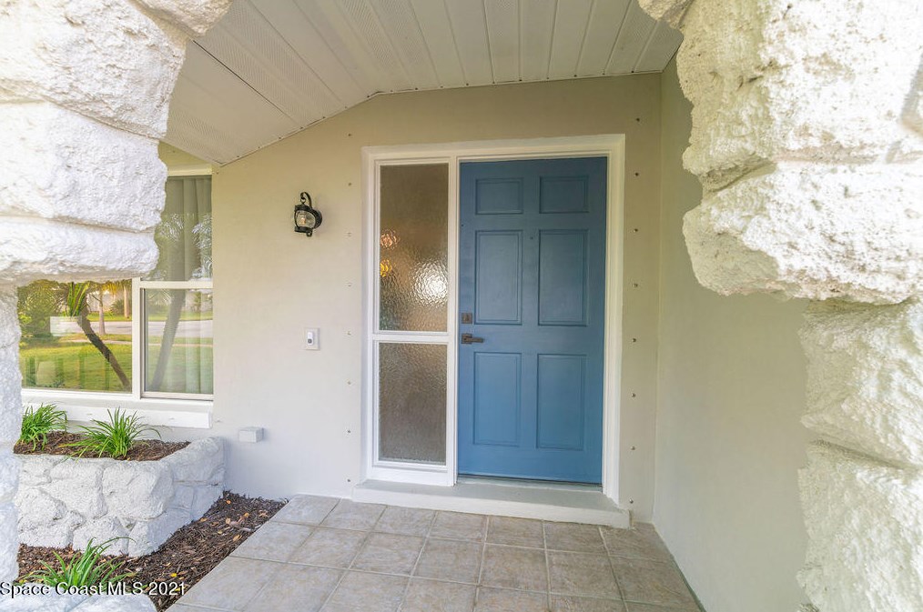 1750 Porpoise St, Merritt Island FL  32952-5640 exterior