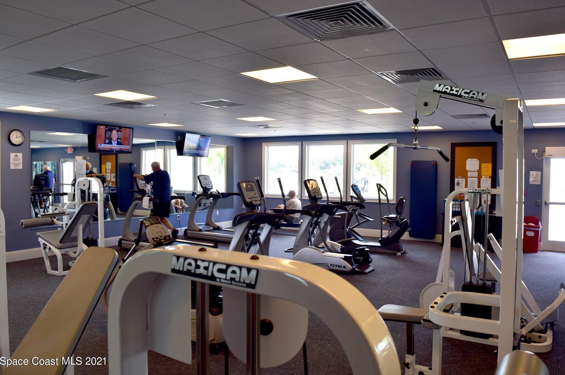 1709 Freedom Dr, Melbourne FL 32940-6714 exterior