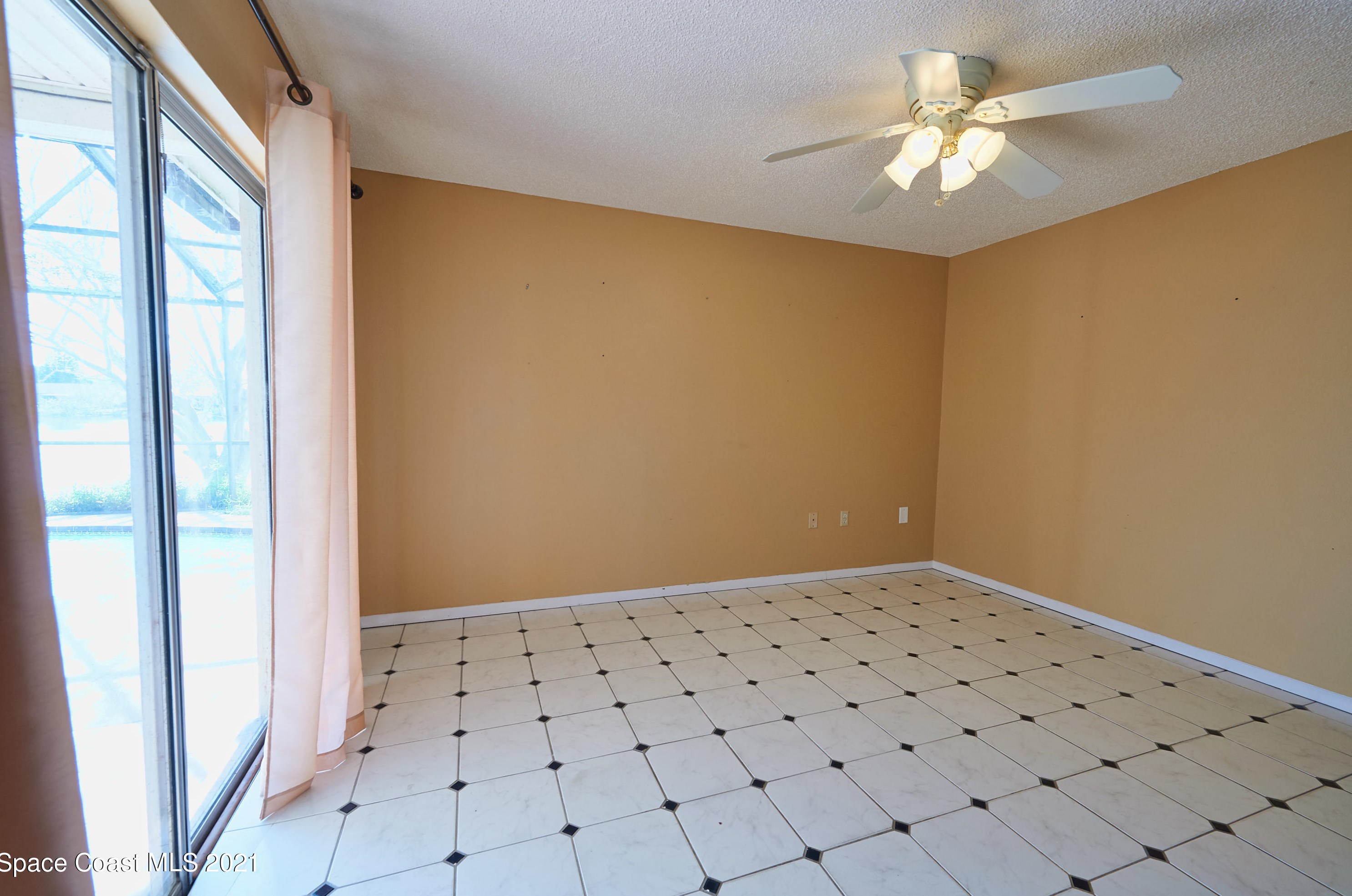 2540 Raintree Lake Cir, Merritt Island FL  32953-2940 exterior