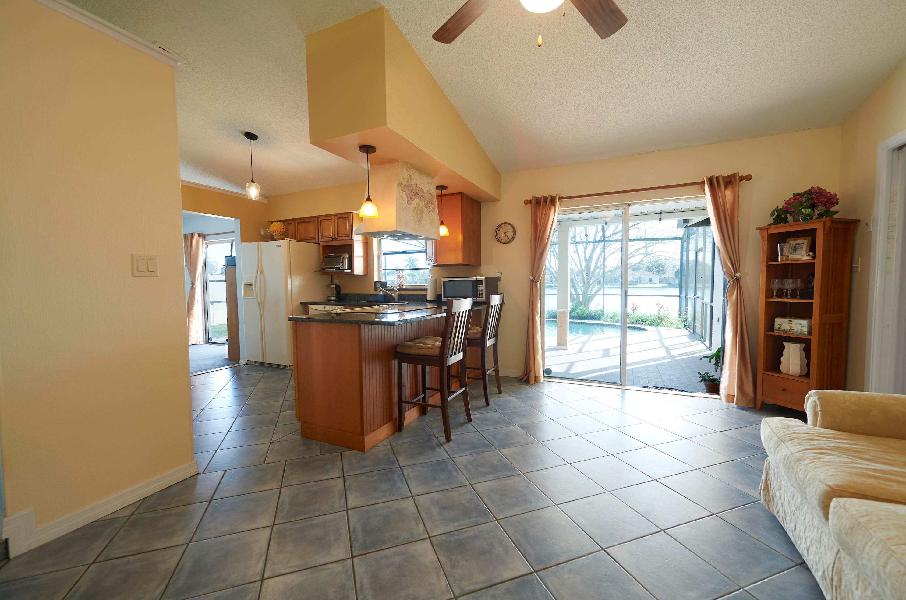 2540 Raintree Lake Cir, Merritt Island FL  32953-2940 exterior