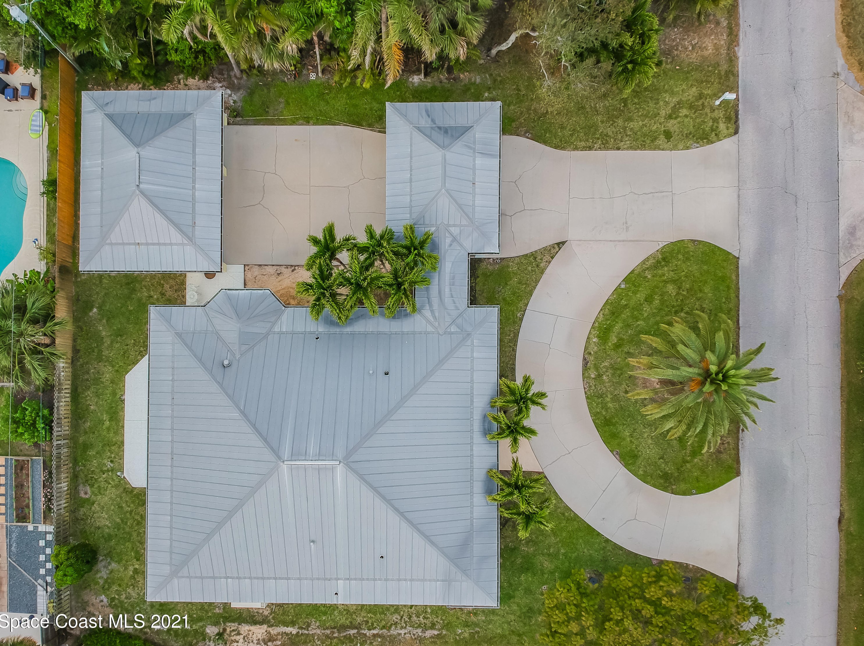 421 6th Ave, Melbourne FL  32903-4302 exterior
