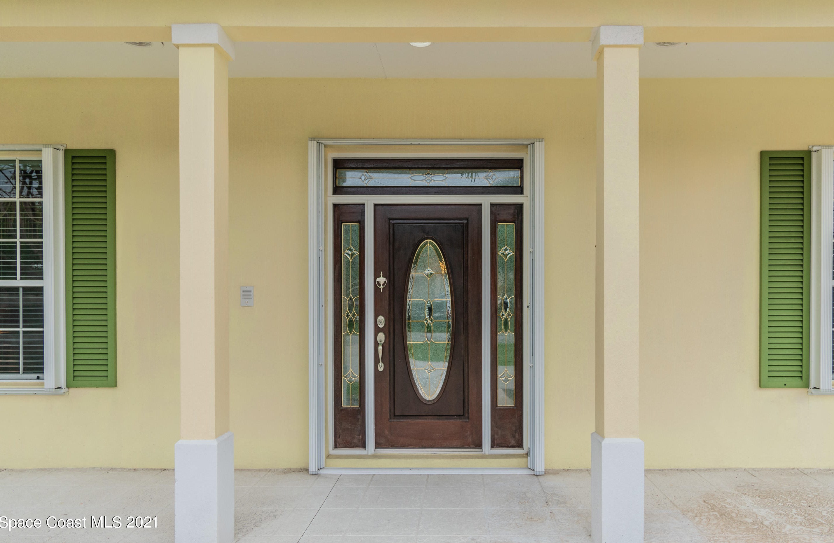421 6th Ave, Melbourne FL  32903-4302 exterior
