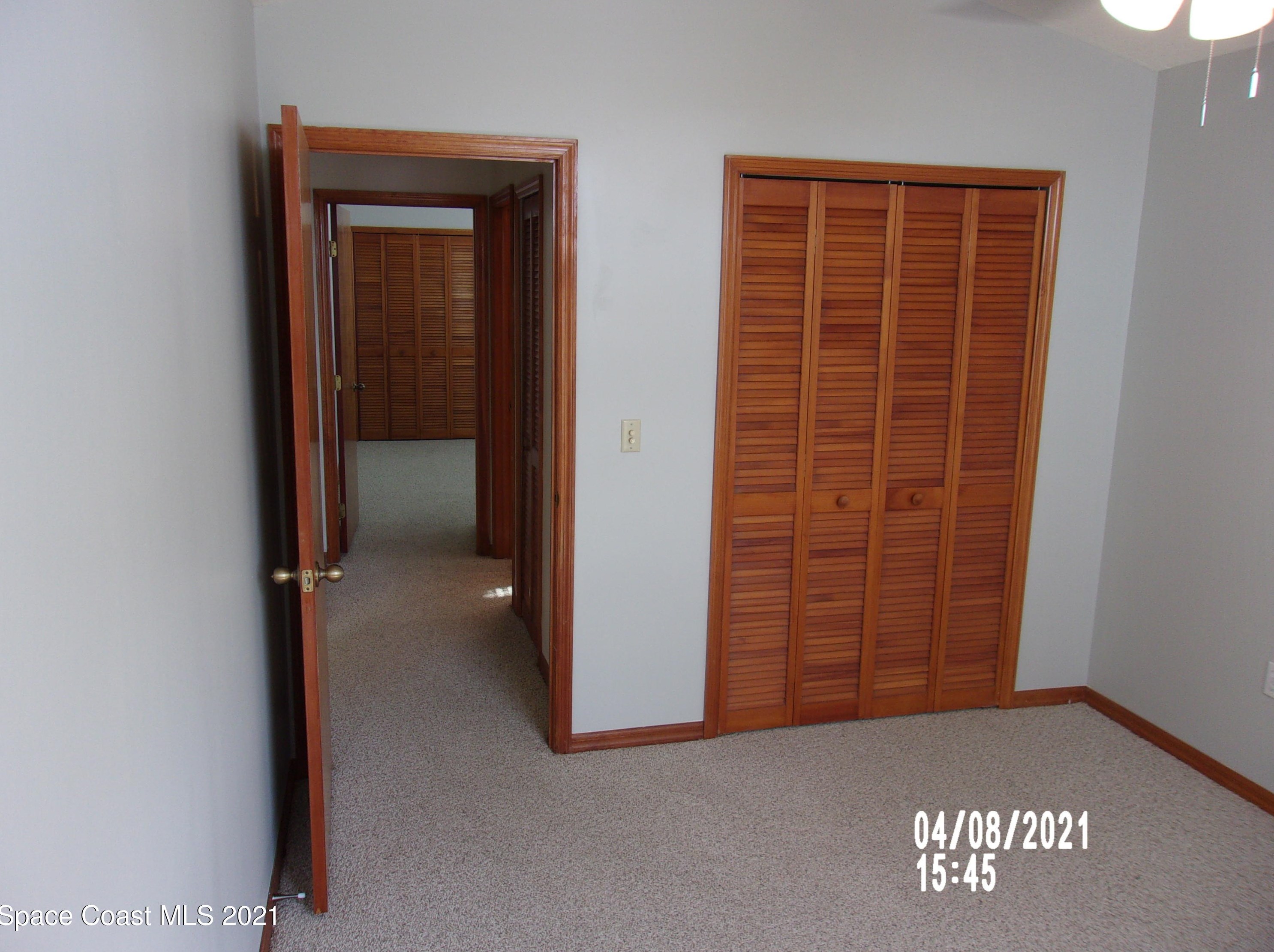 1054 Fork Cir, Melbourne FL  32901-8437 exterior